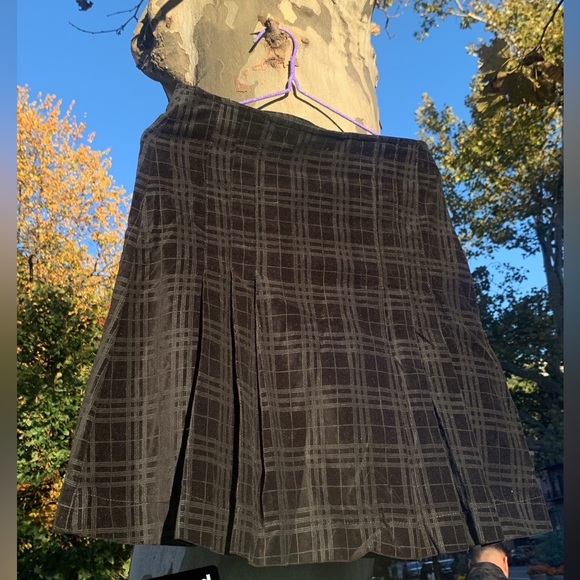 Burberry London plaid velvet miniskirt size 4 - Picture 2 of 3